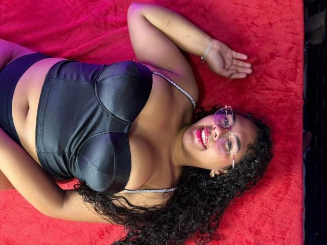 AshelyJenner - Élő pornó és szexkamera - 29813561