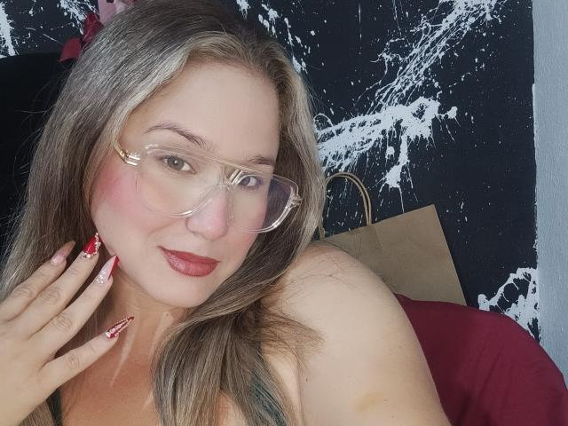 AlexaHotSeins - Live sex cam - 29813954