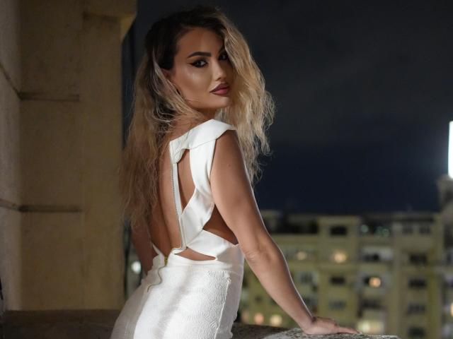 CelineHuddson - Live sex cam - 29813996