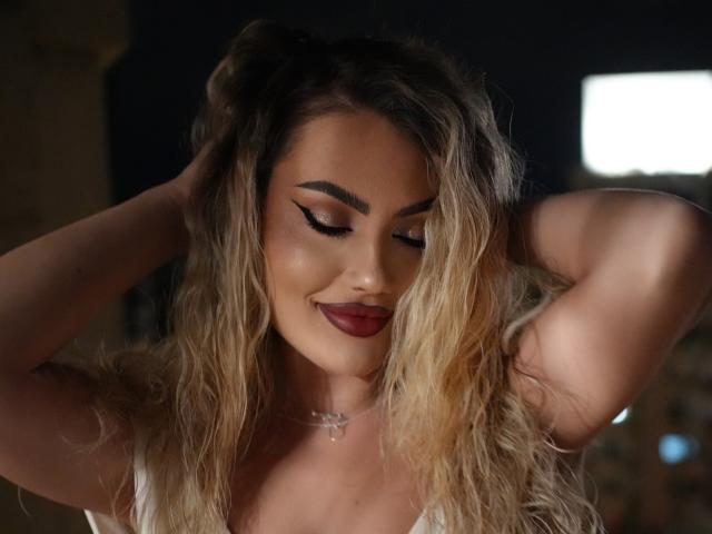 CelineHuddson - Live porn &amp; sex cam - 29814008