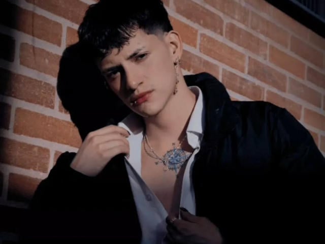 GabyThoms - Live porn &amp; sex cam - 29822135