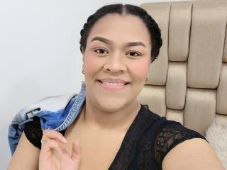 Watch  KloheEvans live on XLoveCam