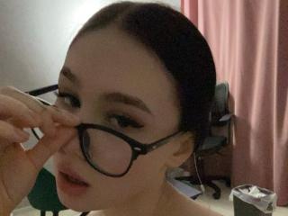 Watch  TamikoShones live on XLoveCam