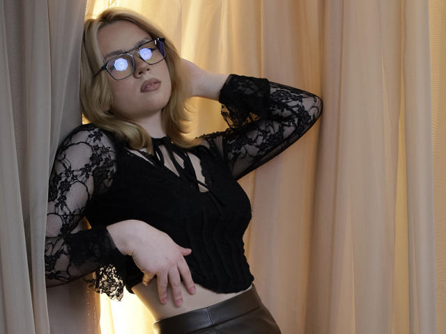 RemyCalhoun - Live porn &amp; sex cam - 29840636