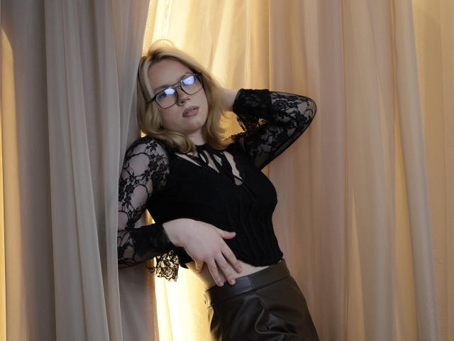 RemyCalhoun - Live porn &amp; sex cam - 29840639