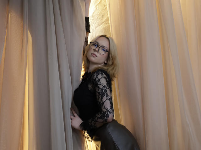 RemyCalhoun - Live porn &amp; sex cam - 29840654
