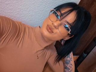 Watch MiraWet69 Live on XLoveCam
