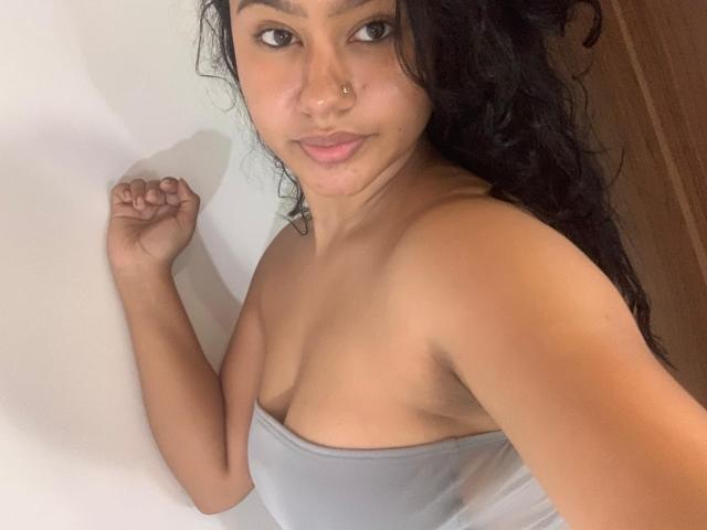 NoiraVale - Live Sex Cam - 29852675