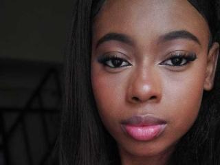 Watch AmaraBernadette Live on XLoveCam