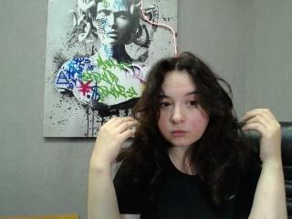 Watch HonneyLi Live on XLoveCam