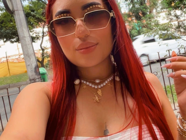 MeganCherryOne - Élő pornó és szexkamera - 29873591