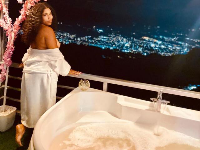SamanthaFiore - Live Sex Cam - 29876471