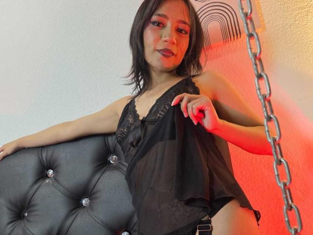 HenutmireRossi - Live porn &amp; sex cam - 29878997