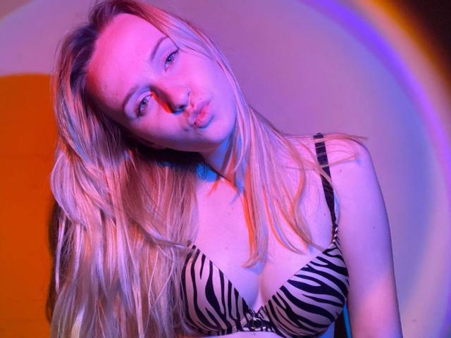 FlyFreedom - Live porn &amp; sex cam - 29882855