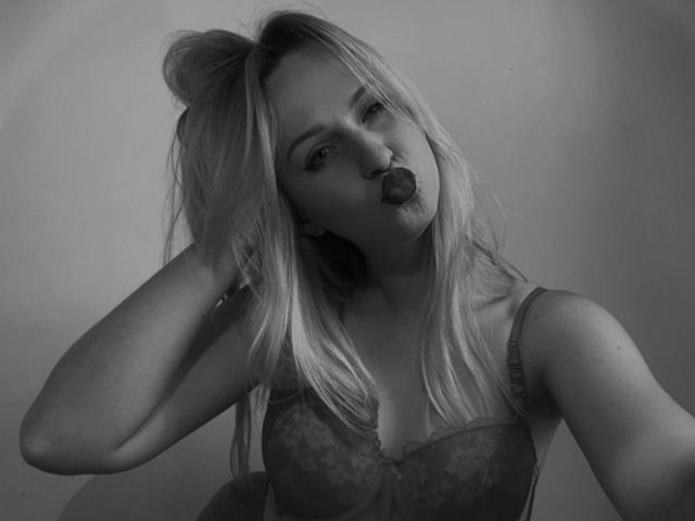 FlyFreedom - Live porn &amp; sex cam - 29882882