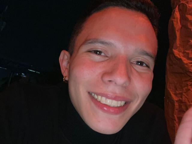 AlexLegendX - פורנו בשידור חי ומצלמת סקס - 29886308