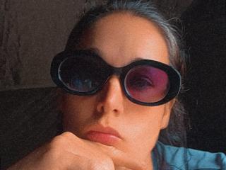 Watch  AdelineGill live on XLoveCam