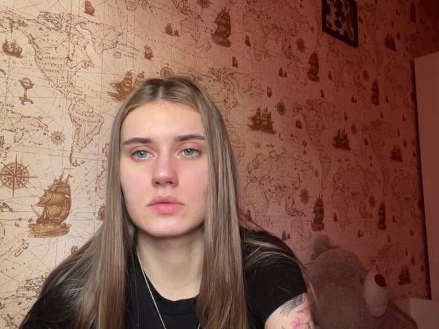 DeliciaQuanstrum - Live sex cam - 29892440
