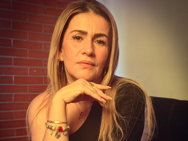 CamilleMullerr - Live porn &amp; sex cam - 29897999
