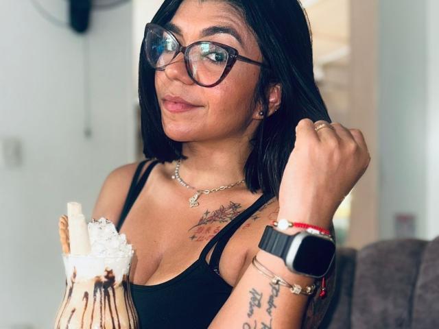 ValeryPierce - Live porn &amp; sex cam - 29902868