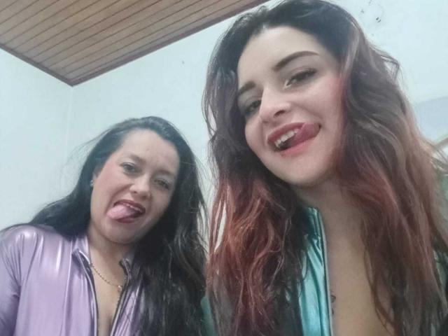 SaraAndMarilyn69 - Sexe cam en vivo - 29905124