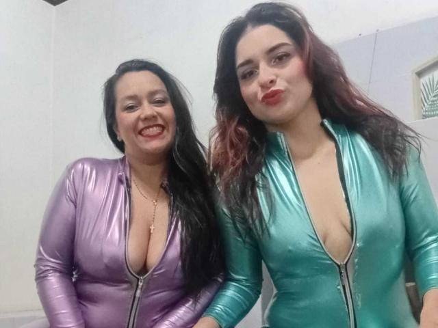 SaraAndMarilyn69 - сексуальная веб-камера в реальном времени - 29905151