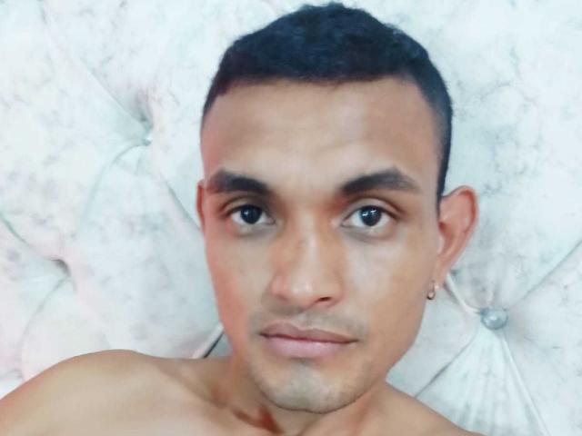 AndreyJurado - Live sex cam - 29905583