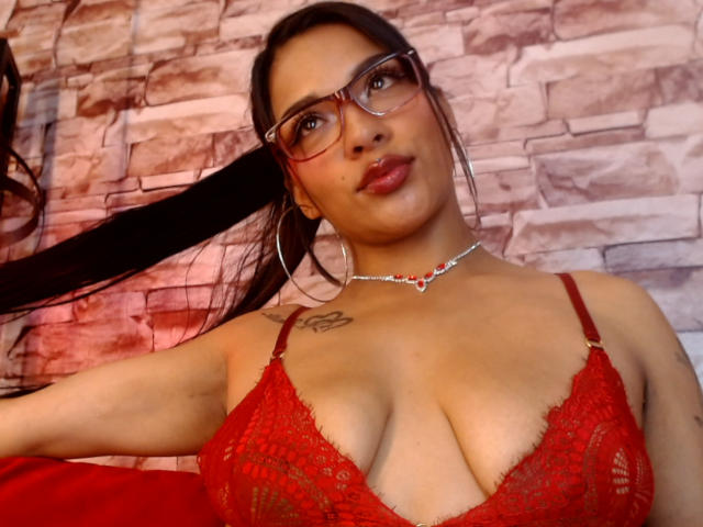 MiaBellucci - Live porno og sexkamera - 29906735