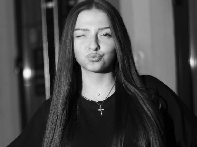 LuanneKadri - Live porn &amp; sex cam - 29907320