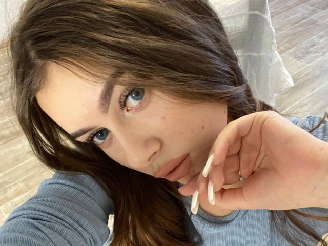 KimberlyZampieri - Live porn &amp; sex cam - 29907896