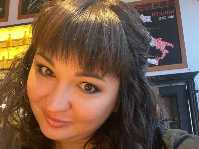 AlinaMilf - Live Sex Cam - 29912294