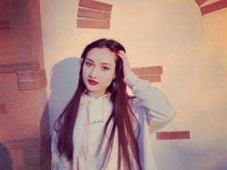 Watch EleonoraSun Live on XLoveCam