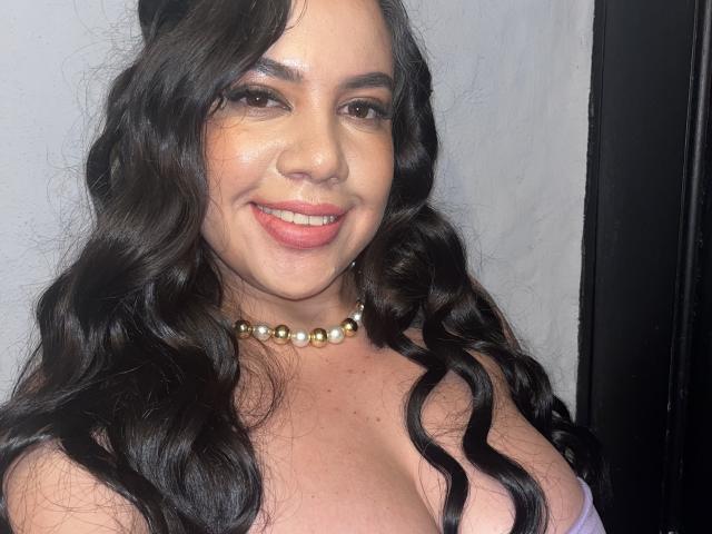 AndreaBusty - Sexe cam en vivo - 29923439