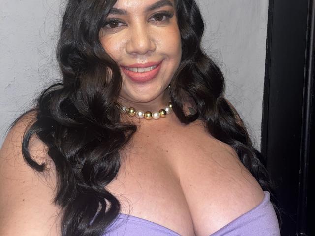 AndreaBusty - Sexe cam en vivo - 29923475