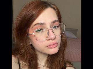 Watch IsabelBarfuss Live on XLoveCam