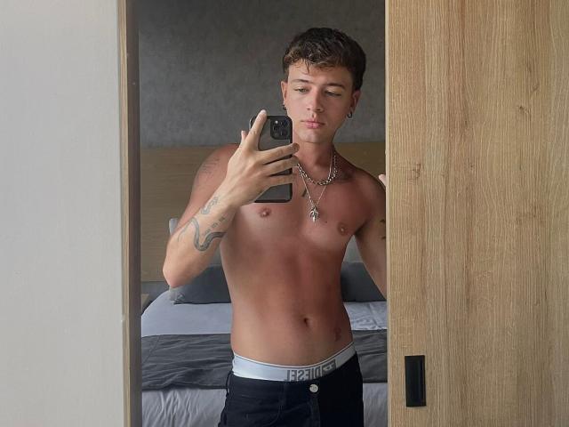 JamesColtt - Live porn &amp; sex cam - 29929283