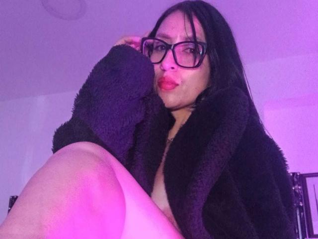 ZarayFeet - Live porn &amp; sex cam - 29930528