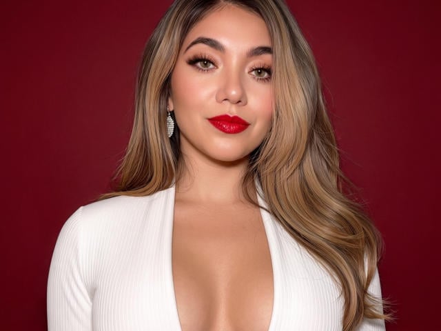 SofieWhite - Live porn &amp; sex cam - 29930939