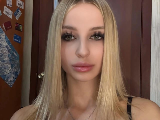 KeshaAites - Live Sex Cam - 29933354
