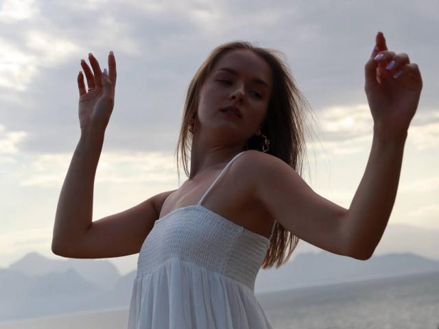 SofiLuu - Live porn &amp; sex cam - 29939324