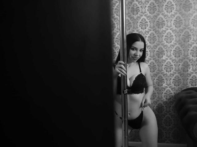 CelesteNoire - Live sex cam - 29945612