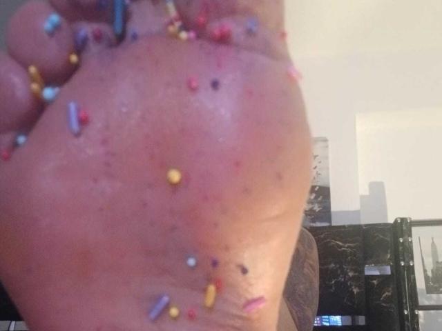 ZarayFeet - Live porn &amp; sex cam - 29948486