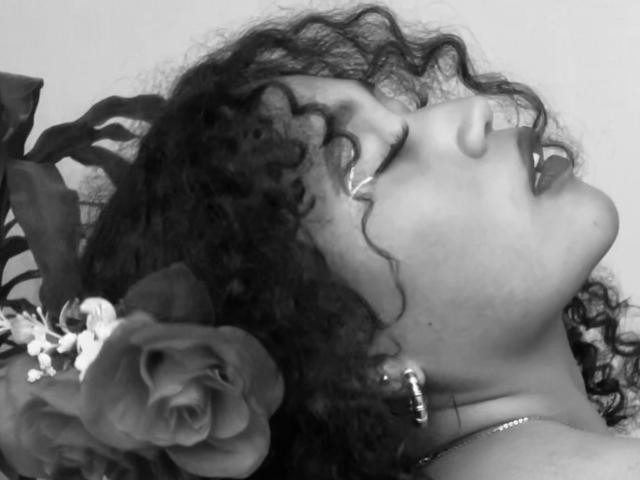 SophieSonyas - Live porn &amp; sex cam - 29949296