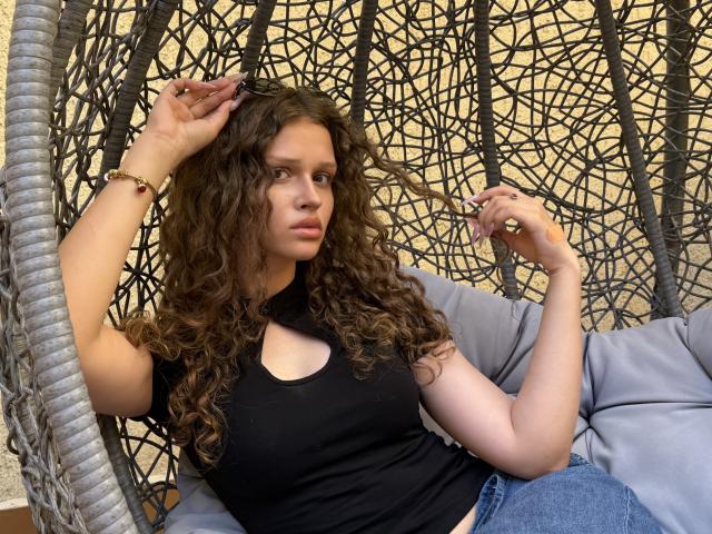 CurlyElina - Live sex cam - 29951273
