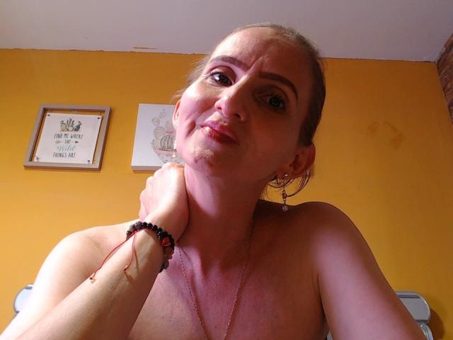RubiAnderson - Live sex cam - 29953478