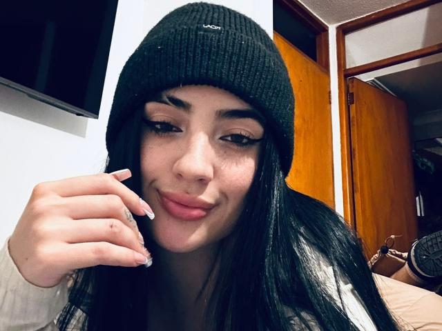 KatieKingston - Live porn &amp; sex cam - 29954348