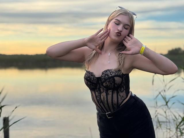 AlinaLemon - Live porn &amp; sex cam - 29955224