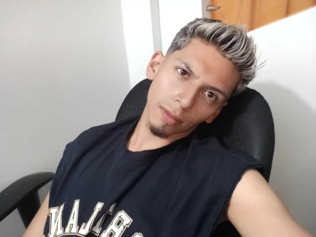 DereckMonroe - Porno na żywo i seks kamera - 29958119