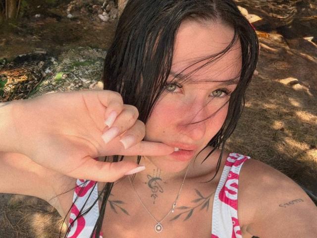 NikkiGoldX - Live porn &amp; sex cam - 29967278