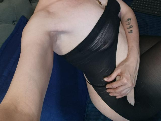 RubiAnderson - Live sex cam - 29971082